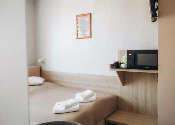 Hotel-24