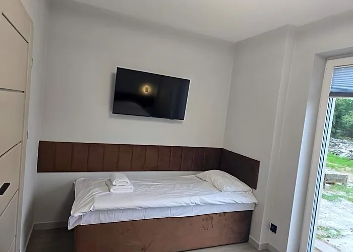 Hotel-24